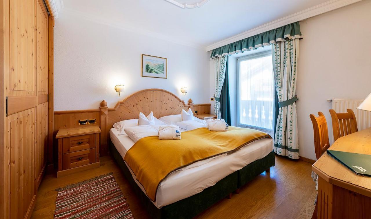 Hotel Teresa San Vigilio Di Marebbe Esterno foto